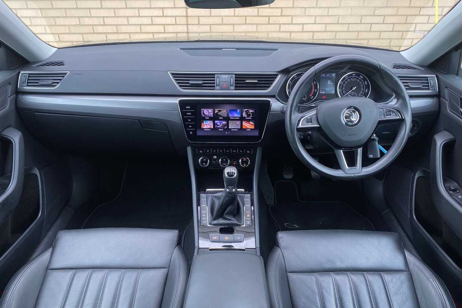 SKODA Superb Estate SE L Executive 1.4 TSI 150 PS 6G Man