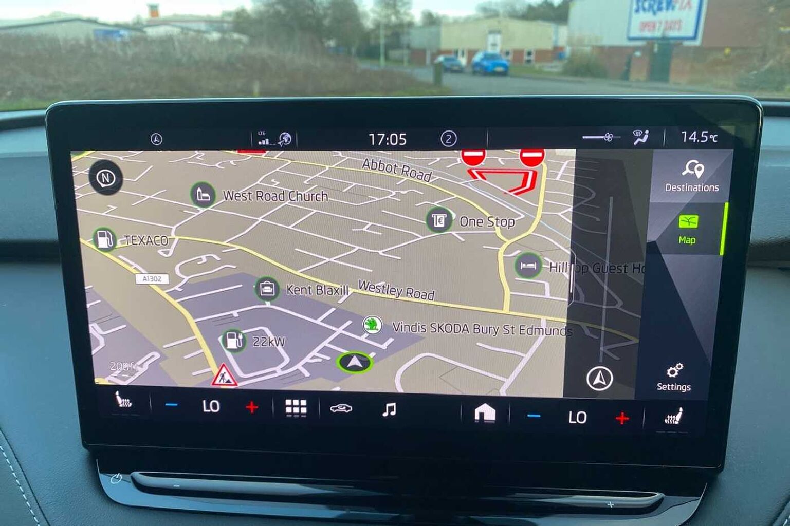 SKODA Enyaq Coup- iV vRS 82 kWh 299 PS Single speed 4x4