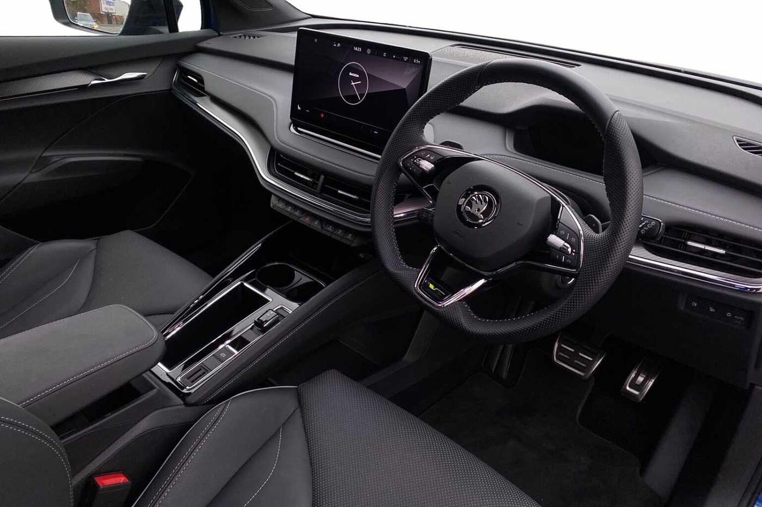 SKODA Enyaq Coup- iV vRS 82 kWh 299 PS Single speed 4x4